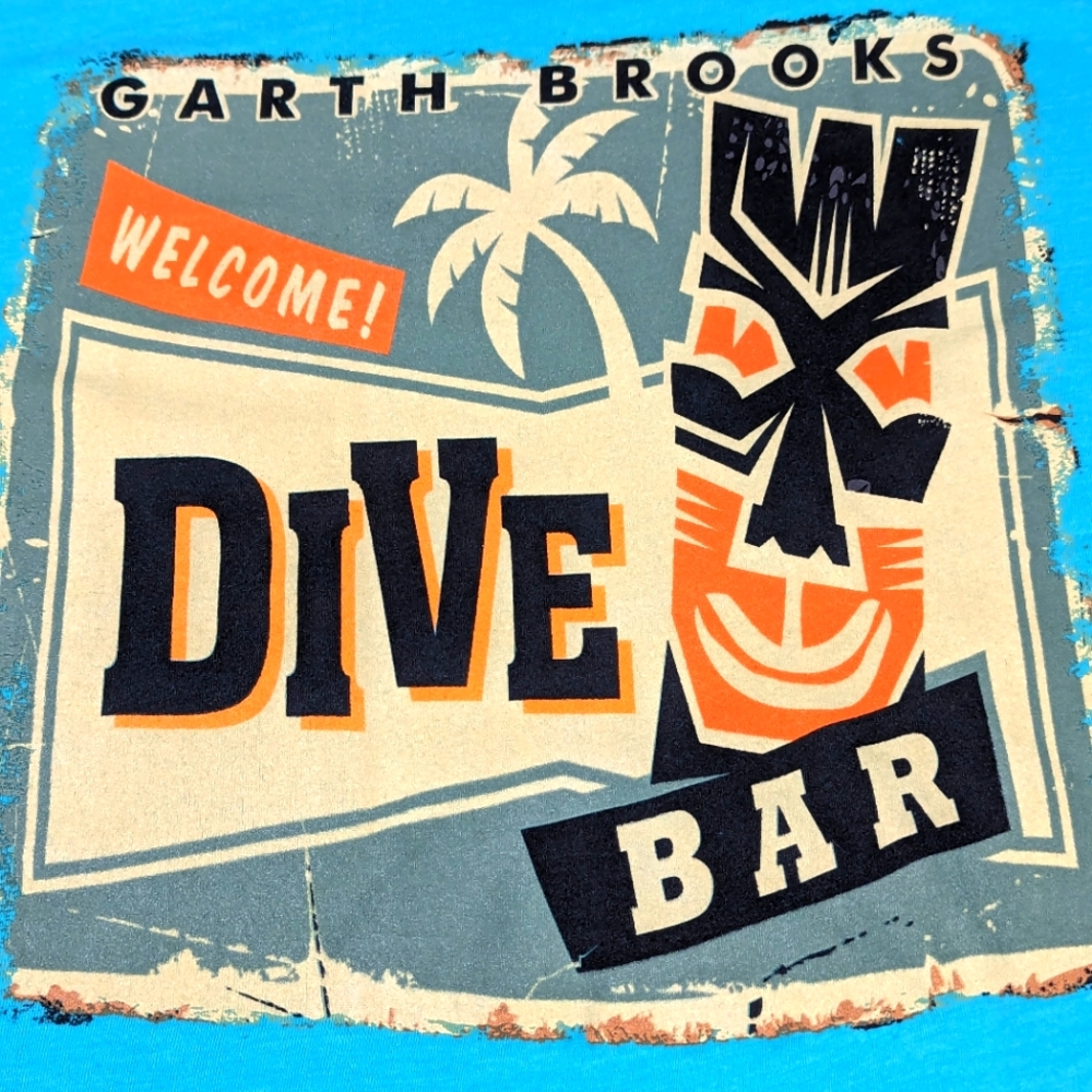Garth Brooks Spend The Weekend At The Deep End Of A Dive Bar XL